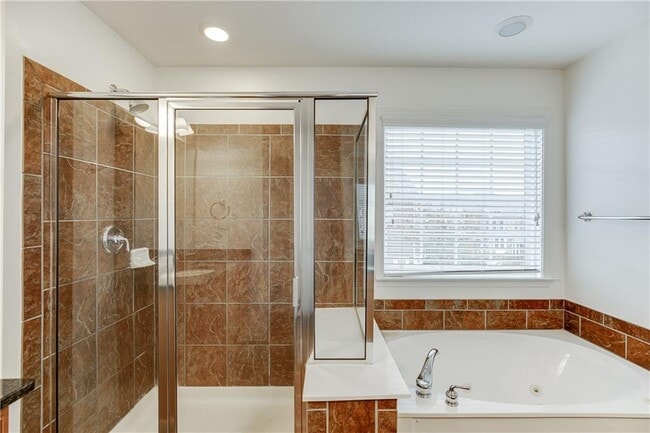 Building Photo - 2777 Loftview Square