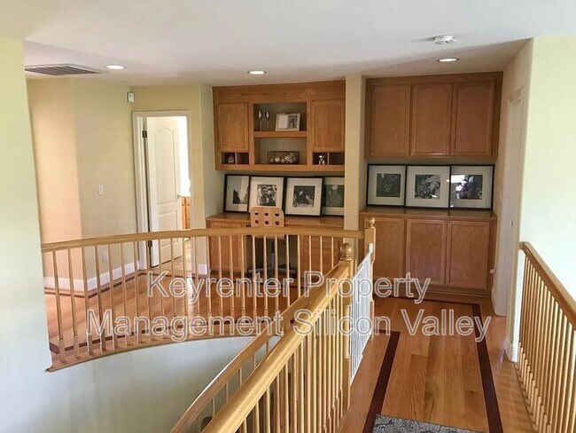 Building Photo - 3825 Venus Ct