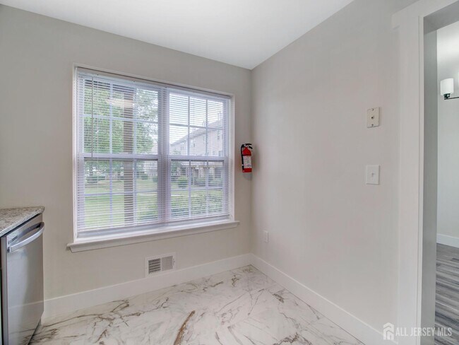 Building Photo - 2302 Timber Ridge Ct