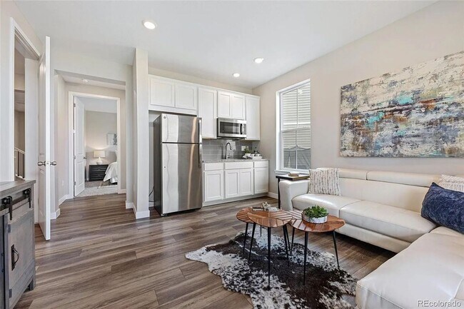 Building Photo - Brand New Next Gen Home in Beautiful Erie!