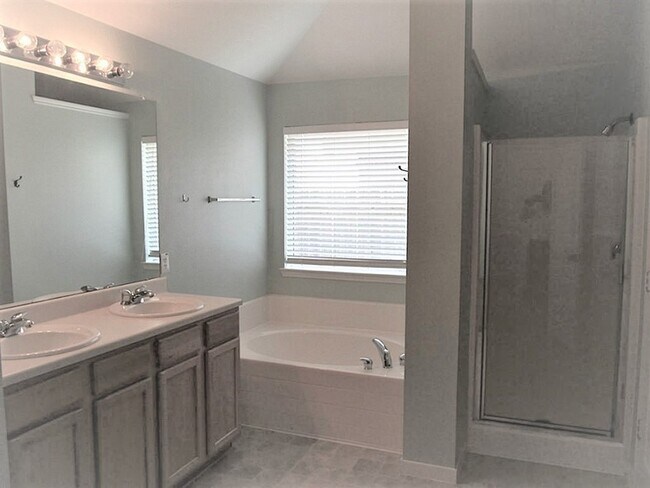 Building Photo - 23218 Prairie Lily Ln