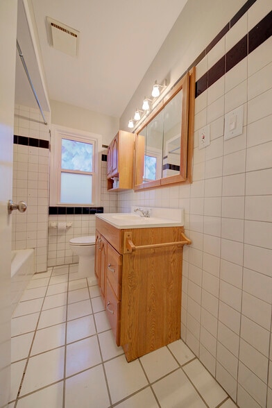 Building Photo - 5808 Gilman St