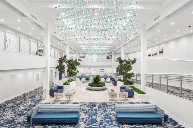 Building Photo - 7192 Huntington Ln