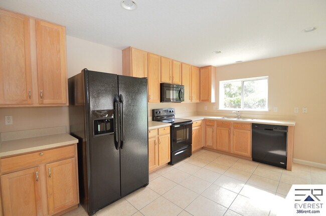 Building Photo - 38 Russo Dr