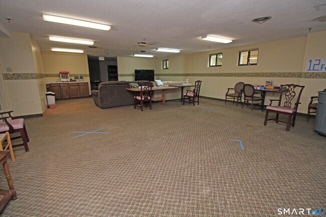 Building Photo - 45 Highland St