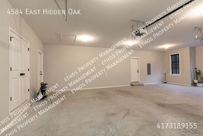 Building Photo - 4584 E Hidden Oak St