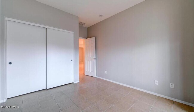 Building Photo - 44811 Paraiso Ln