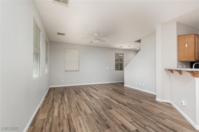 Building Photo - 6255 W Arby Ave