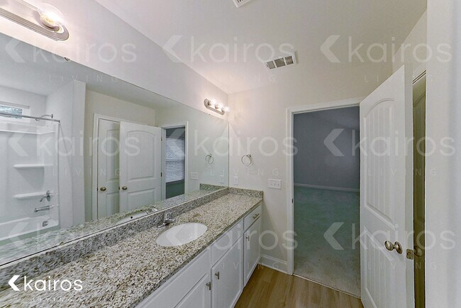 Building Photo - 237 Western Red Cedar Dr