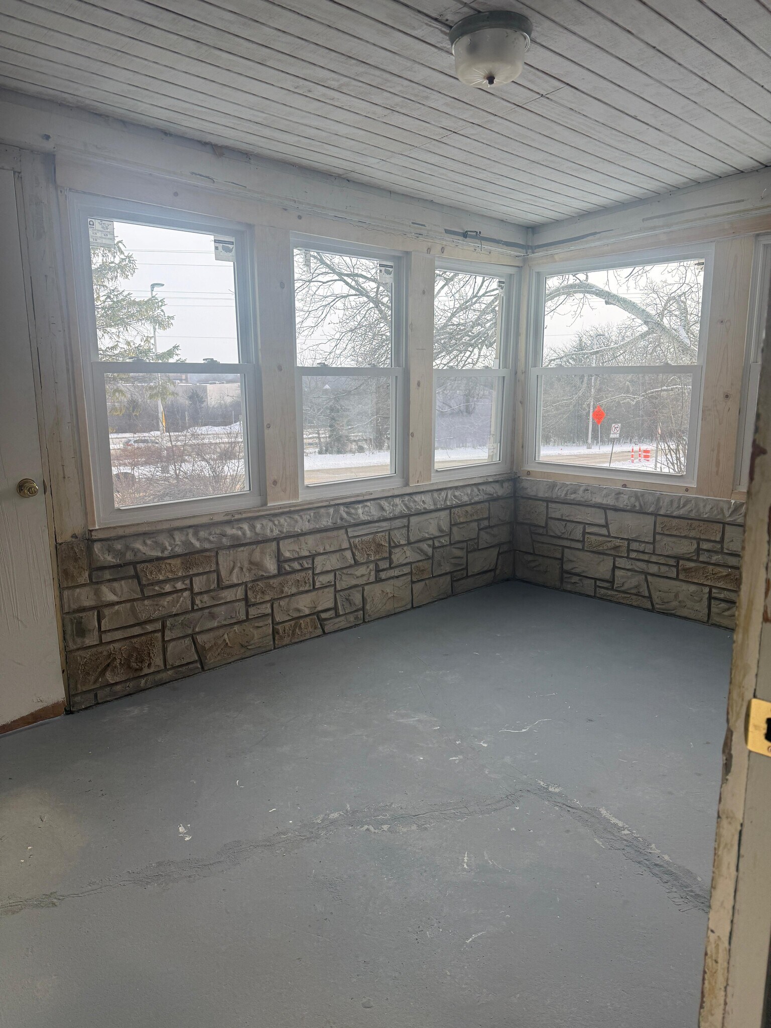 Building Photo - 7800 W Forest Home Ave