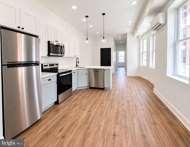 Building Photo - 1240 W Allegheny Ave