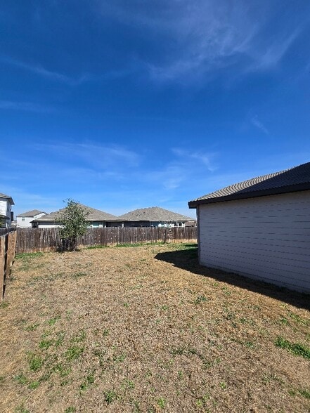 Building Photo - 9519 Bonito Fls Dr