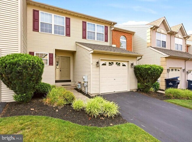 Building Photo - 362 Hamilton Dr
