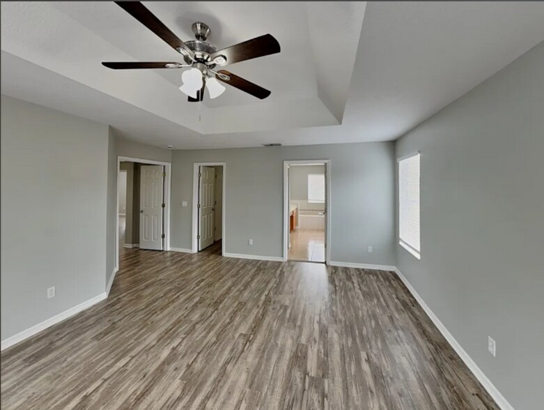 Building Photo - 5096 Hook Hollow Cir