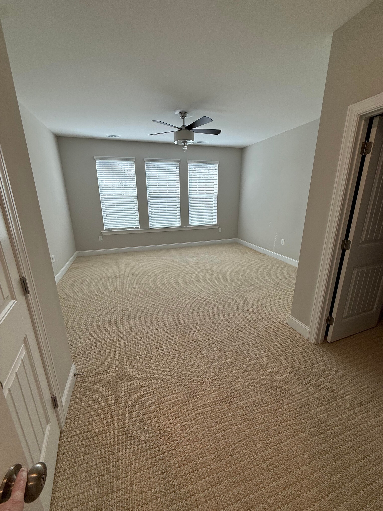 Building Photo - 335 Acorn Hollow Pl