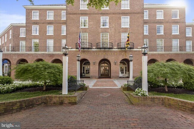 Building Photo - 607 North St