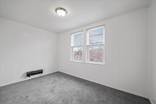 Building Photo - 5556-5558 Pocusset Street