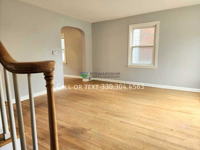 Building Photo - 2131 Dennison Pl NW