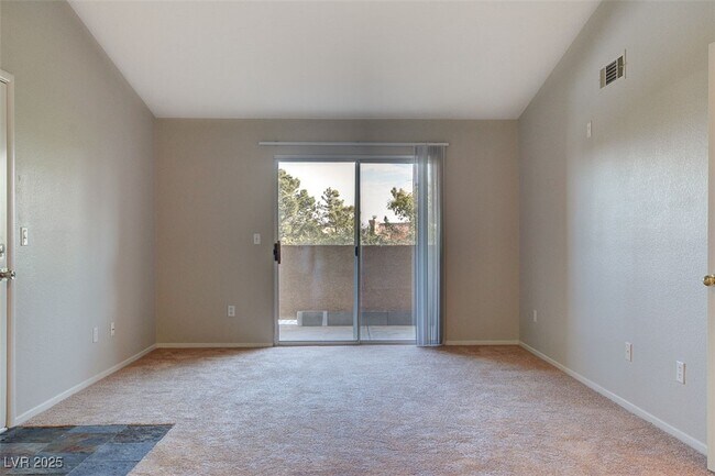 Building Photo - 1150 N Buffalo Dr