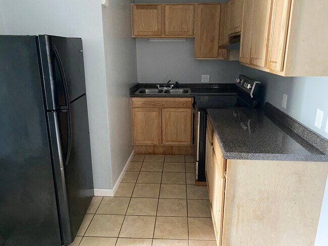 Building Photo - 5772 Aftonshire Dr