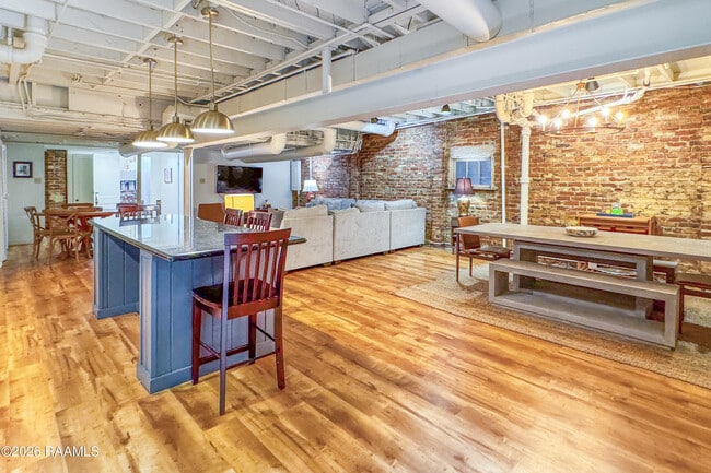 Building Photo - 109 French St