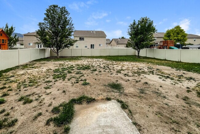 Building Photo - 2192 Cedar Trails Way N