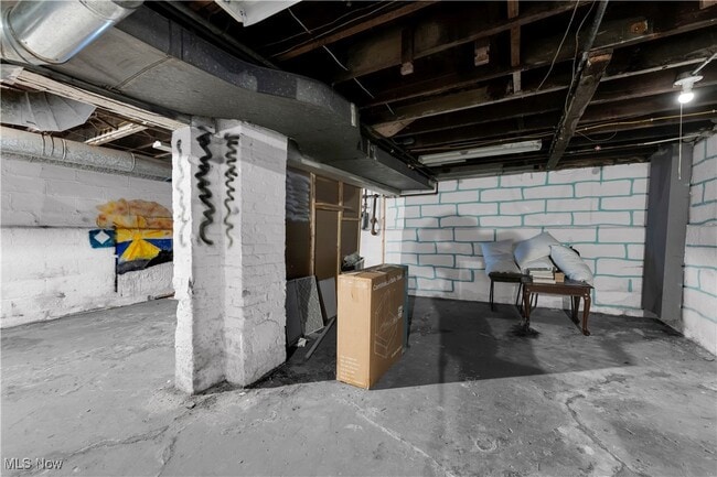 Building Photo - 1289 W 115th St