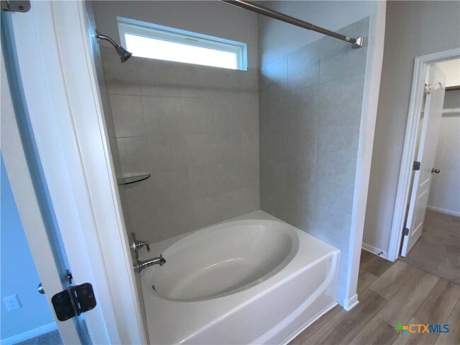 Building Photo - 2212 Clove Ct
