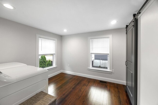 Building Photo - 543 Nantasket Ave