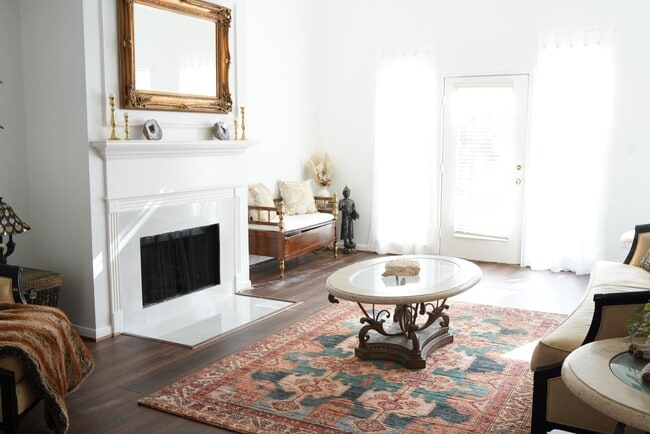 Primary Photo - 1316 Tuam St