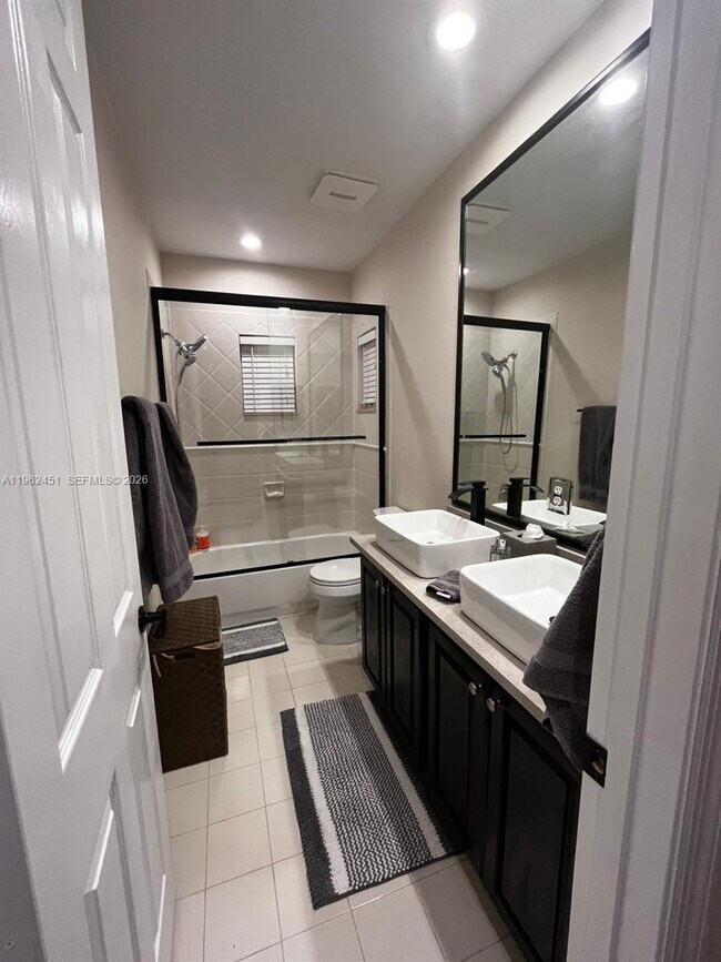 Building Photo - 4800 NW 124th Way