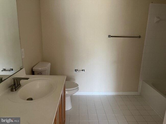 Building Photo - 12432 Gemstone Dr