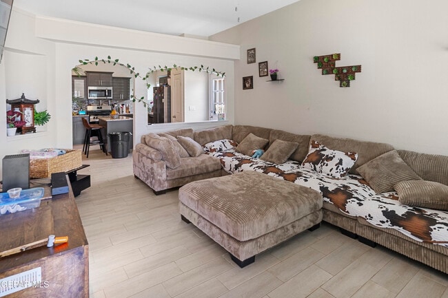 Building Photo - 7445 Norte Mesa Ln