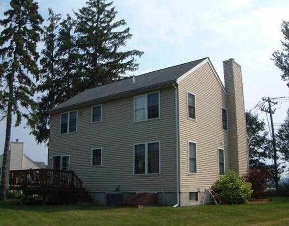 Building Photo - 23 Burr St