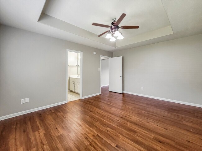 Building Photo - 16393 Many Trees Ln