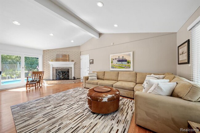 Building Photo - 2565 Alveston Dr