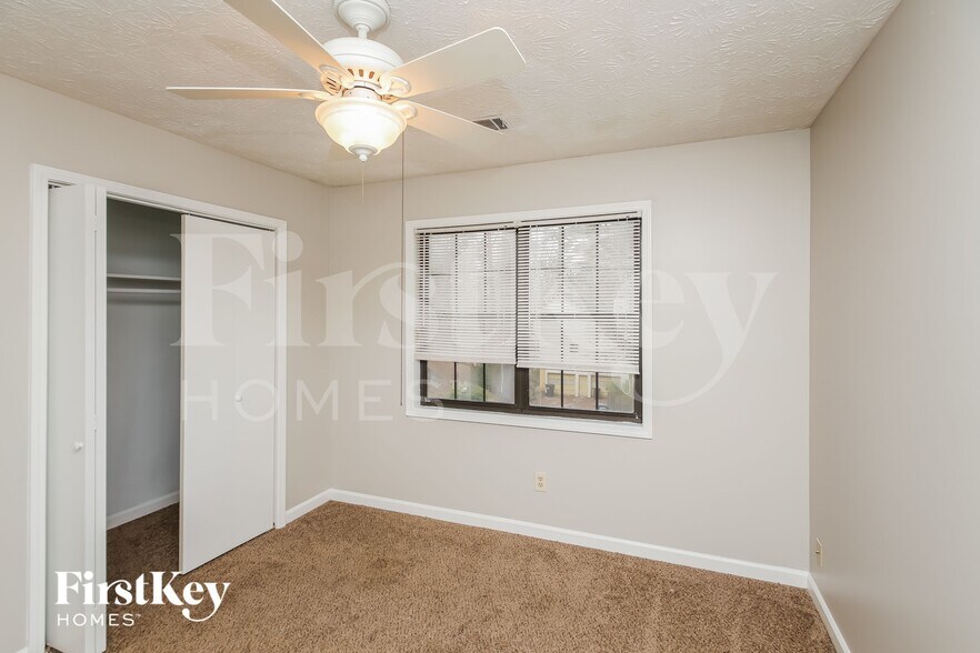 Building Photo - 2475 Smith Ave SW