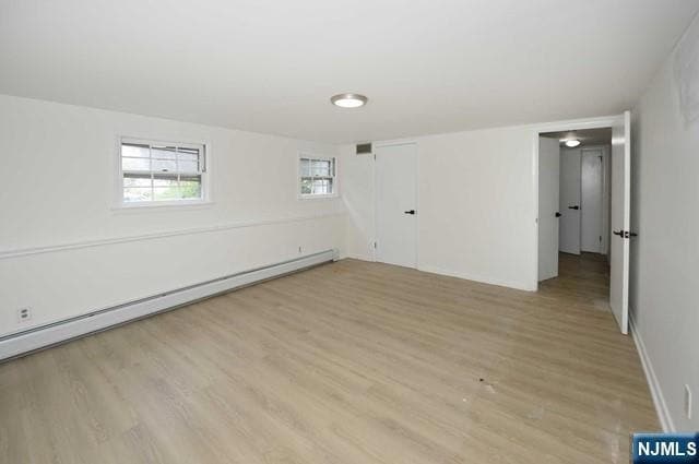 Building Photo - 27-14 Berdan Ave