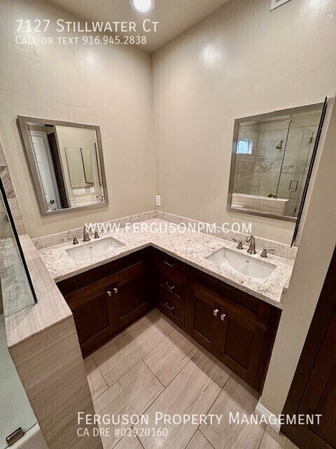 Building Photo - 7127 Stillwater Ct