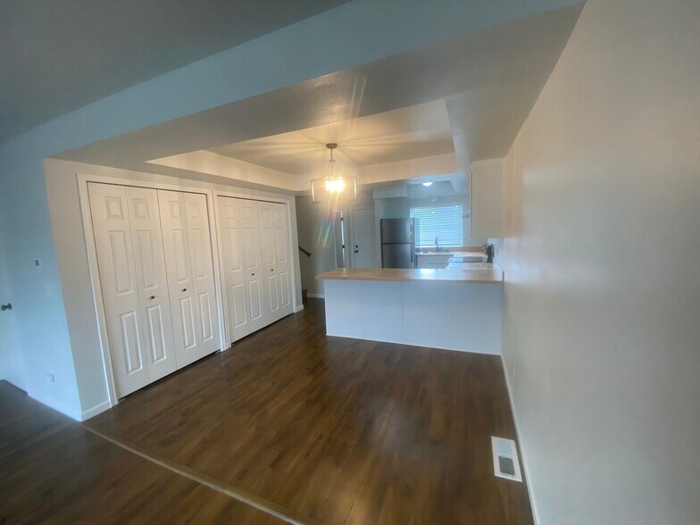 Primary Photo - 631 F St
