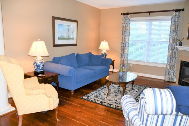 Building Photo - 80 Carriage Way