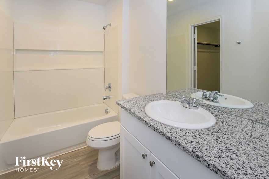 Building Photo - 13811 Haystack Rdg