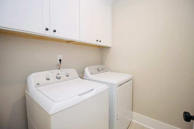 Building Photo - "Welcome to Olympia – Brand New Units + $5...