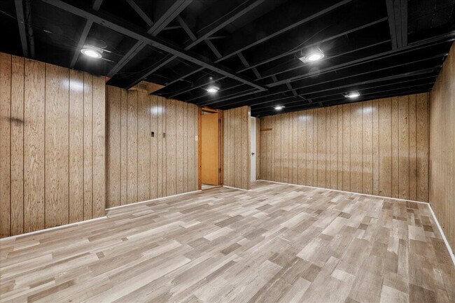 Building Photo - 6155 Porteridge Ln