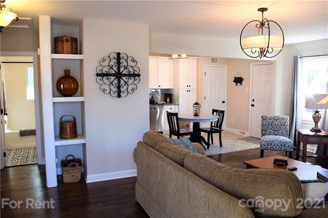 Building Photo - 201 Gamble St