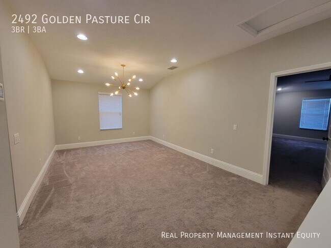 Building Photo - 2492 Golden Pasture Cir