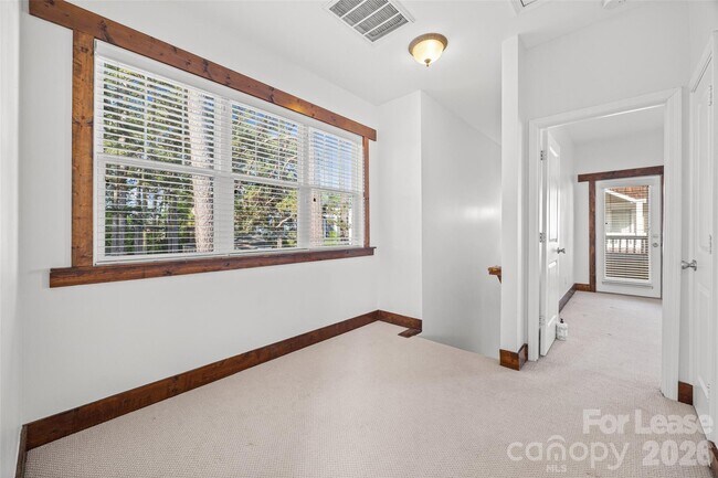 Building Photo - 1733 Matheson Ave