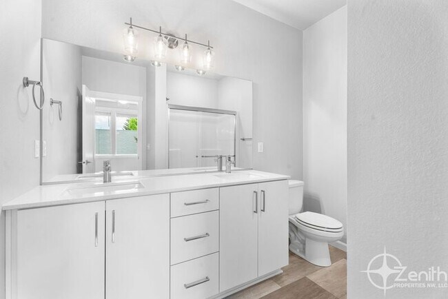 Building Photo - 16314 NE 20th St