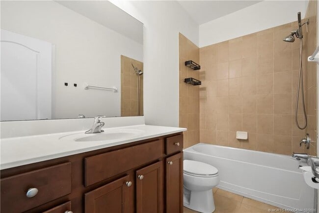 Building Photo - 9512 SW Merlin Ct