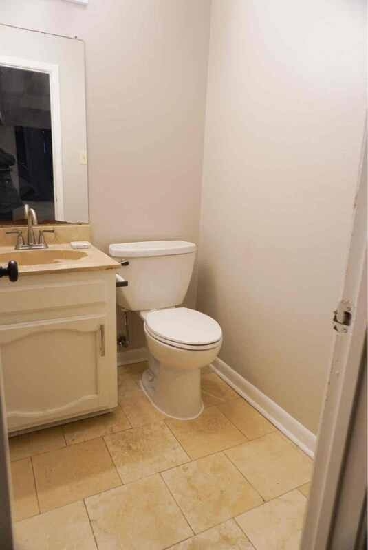 Building Photo - 8539 Longwood View Ave